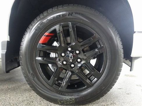New 2026 Chevrolet Silverado 1500 RST w/ Redline Edition AWD/4WD image 25