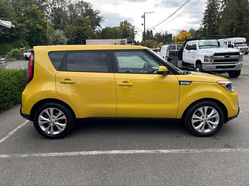 Used 2015 Kia Soul + FWD image 5