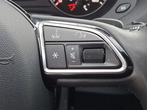 Used 2018 Audi Q3 2.0T Premium Plus w/ Premium Plus Package image 23