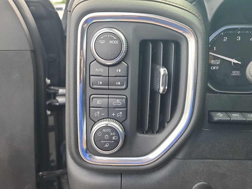 Certified 2021 GMC Sierra 1500 AT4 w/ AT4 Premium Package AWD/4WD image 18