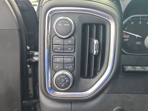 Used 2021 GMC Sierra 1500 AT4 w/ AT4 Premium Package AWD/4WD image 18