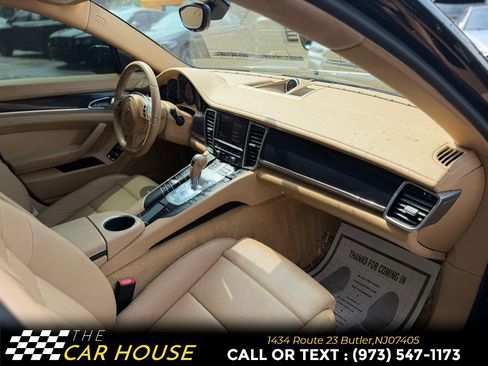 Used 2013 Porsche Panamera RWD image 22