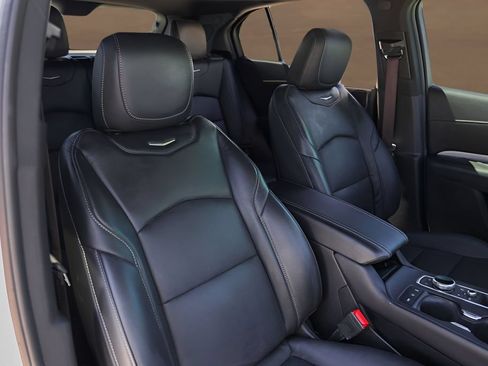 Certified 2022 Cadillac XT4 Premium Luxury w/ Enhanced Visibility Package AWD/4WD image 31