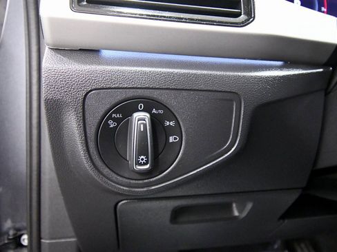 Used 2023 Volkswagen Atlas SEL Premium image 20