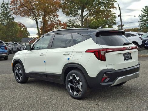 New 2026 Kia Seltos S image 3