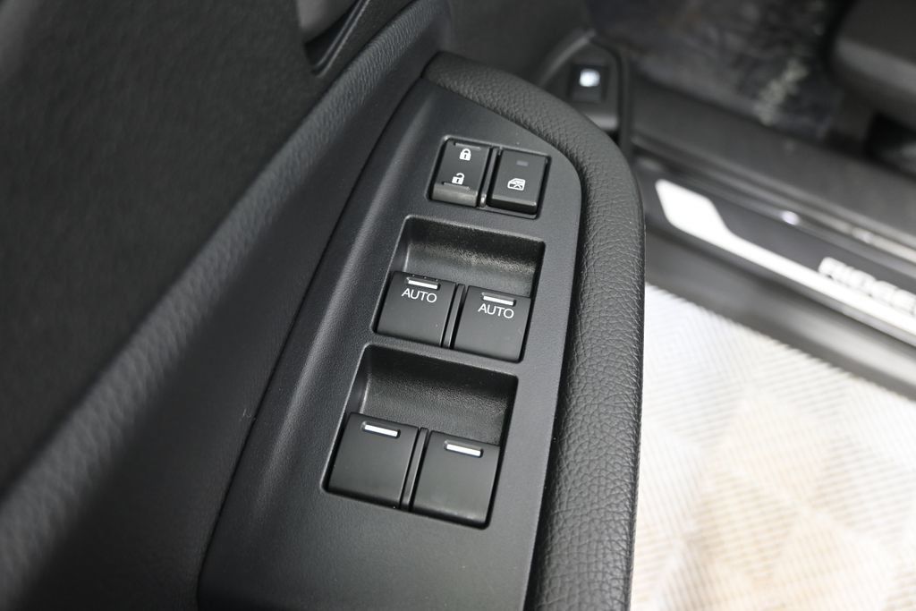 Used 2025 Honda Ridgeline Sport image 19