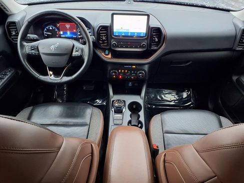 Used 2021 Ford Bronco Sport Outer Banks w/ Outer Banks Package image 11