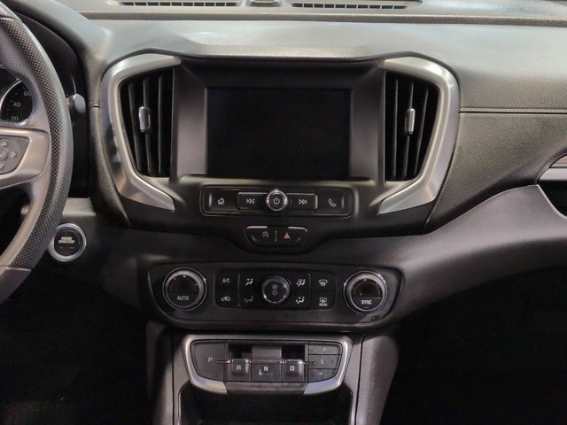 Used 2024 GMC Terrain SLE w/ Driver Convenience Package FWD image 17