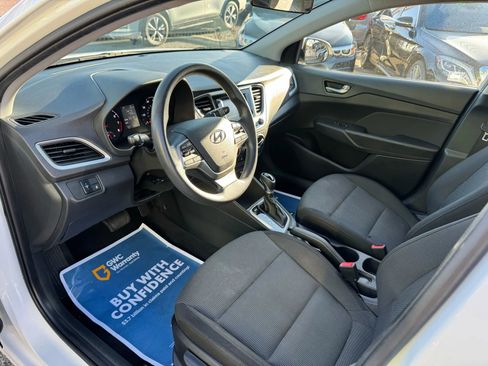 Used 2021 Hyundai Accent SE image 10
