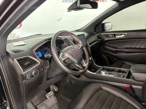 Certified 2024 Ford Edge ST-Line AWD/4WD image 12