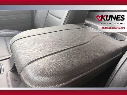 Used 2025 GMC Sierra 1500 Denali AWD/4WD image 30