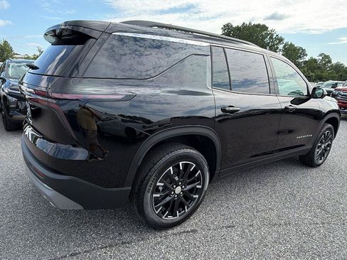 New 2026 Chevrolet Traverse LT w/ Sun and Wheel Package FWD image 6