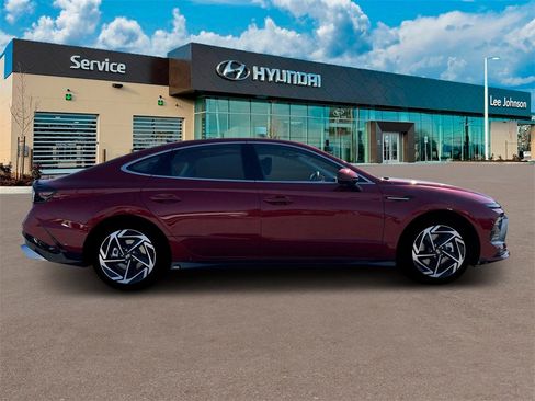 New 2025 Hyundai Sonata SEL image 9