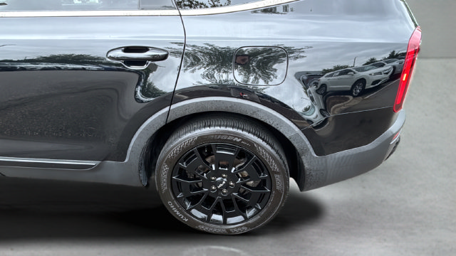 Used 2022 Kia Telluride SX w/ Nightfall Edition Package AWD/4WD image 40