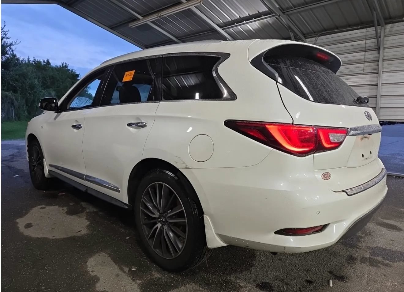 Used 2017 INFINITI QX60 FWD w/ Premium Plus Package image 2