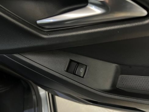 Used 2026 Chevrolet Equinox LT FWD image 35