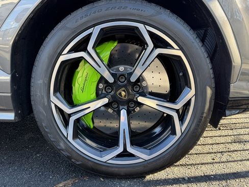 Used 2021 Lamborghini Urus image 41
