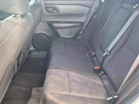 Used 2024 Nissan Rogue S AWD/4WD image 18