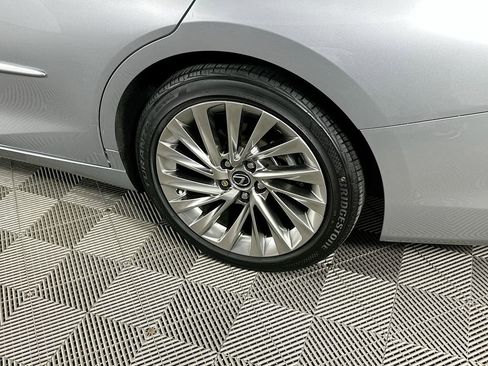 Used 2023 Lexus ES 300h w/ Accessory Package (Z1) FWD image 40