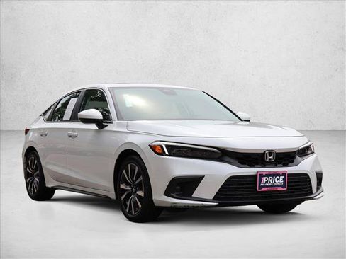 Used 2024 Honda Civic EX-L image 3