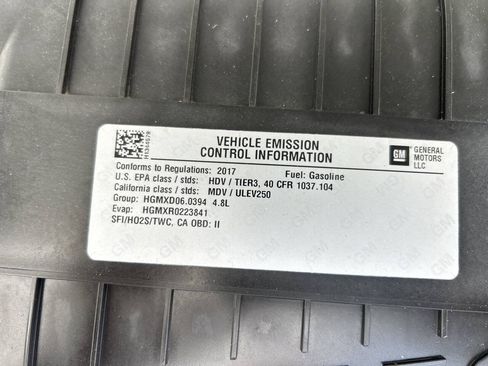 Used 2017 Chevrolet Express 2500 RWD image 16