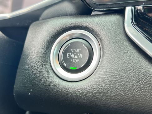 Certified 2024 GMC Canyon Elevation image 27