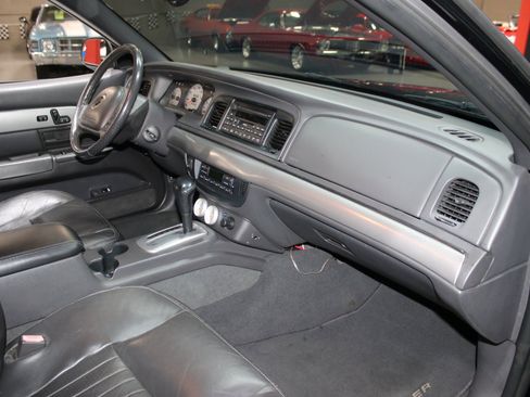 Used 2004 Mercury Marauder RWD image 42