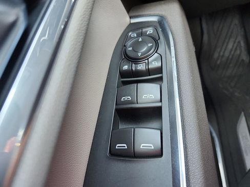 New 2025 GMC Sierra 2500 SLT w/ SLT Premium Package image 21