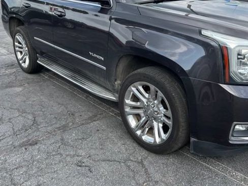 Used 2018 GMC Yukon SLT w/ Premium Edition AWD/4WD image 4