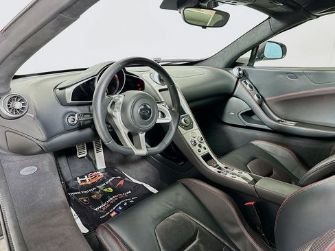 Used 2014 McLaren MP4-12C Spider RWD image 10