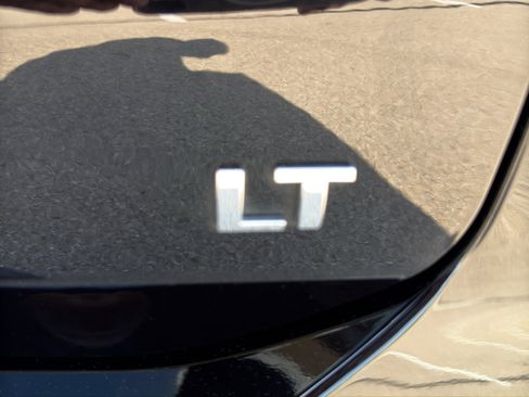 Used 2024 Chevrolet Equinox LT FWD image 10