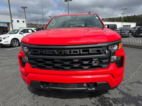 Used 2025 Chevrolet Silverado 1500 Custom image 3