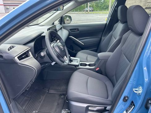 New 2026 Toyota Corolla Cross LE AWD/4WD image 9