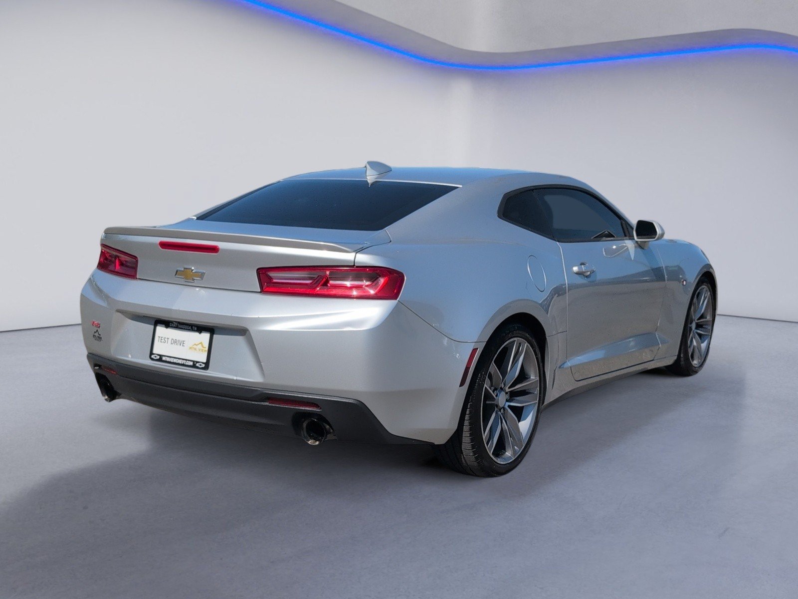 Used 2017 Chevrolet Camaro LT w/ RS Package RWD image 9
