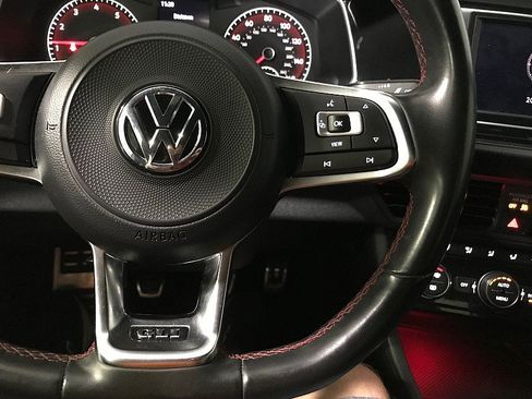 Used 2019 Volkswagen Jetta GLI FWD image 25