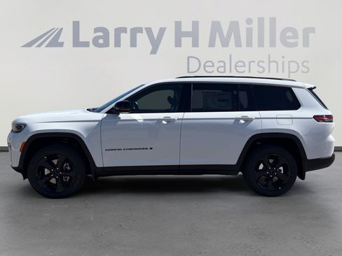 New 2026 Jeep Grand Cherokee L Limited AWD/4WD image 3