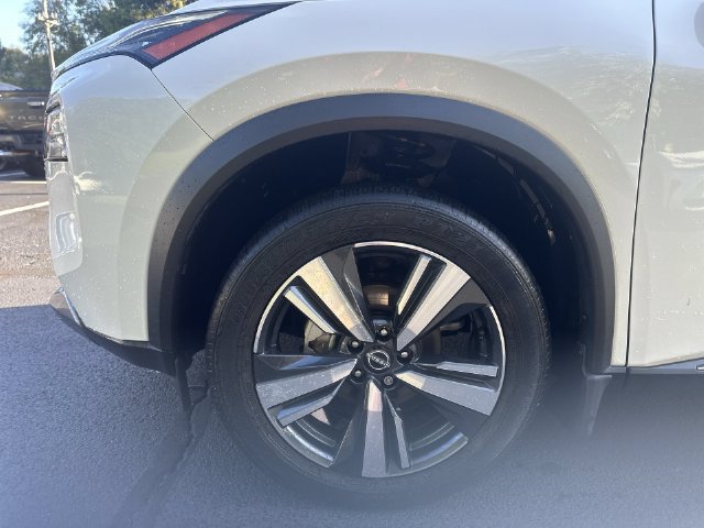 Used 2023 Nissan Rogue SL AWD/4WD image 28