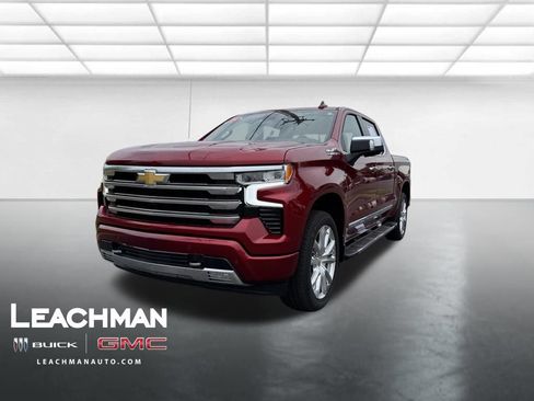 Certified 2025 Chevrolet Silverado 1500 High Country w/ High Country Premium Package AWD/4WD image 9