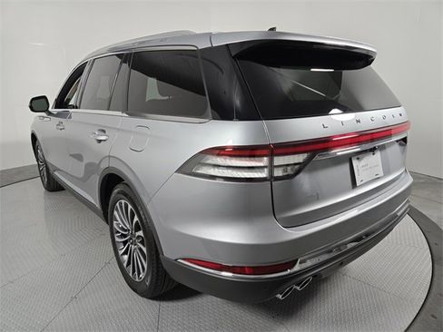 Certified 2023 Lincoln Aviator 2WD w/ Premium Package image 6