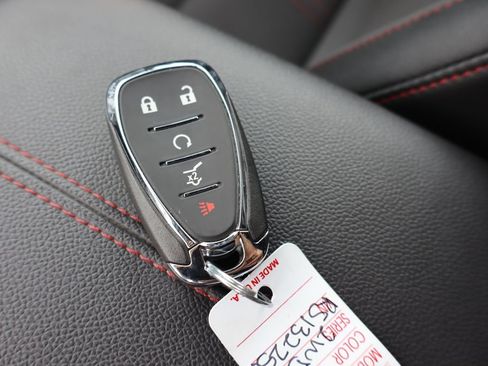 Used 2024 Chevrolet Equinox RS FWD image 33