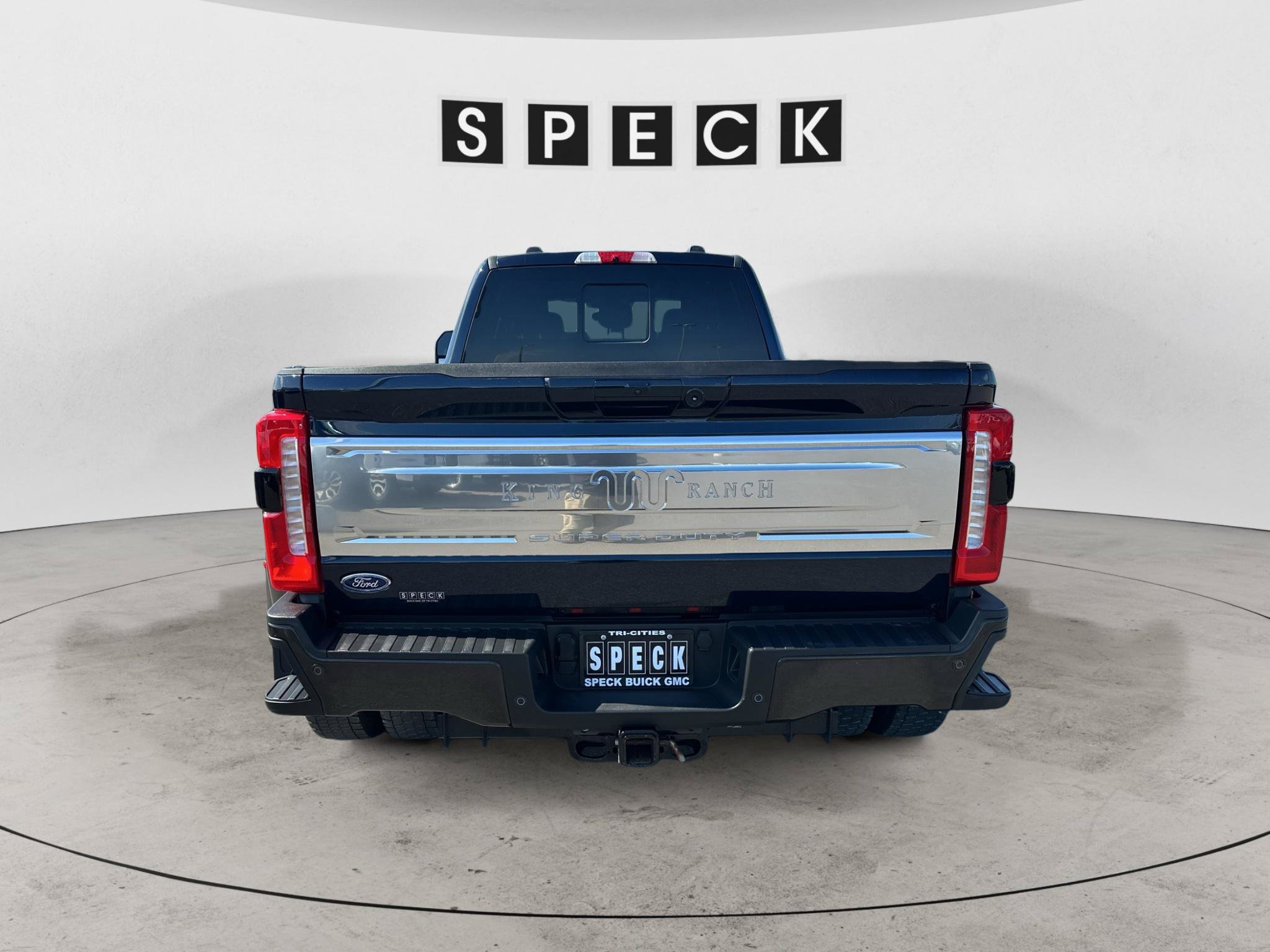 Used 2024 Ford F450 King Ranch w/ FX4 Off-Road Package AWD/4WD image 4