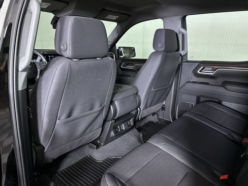 Used 2025 Chevrolet Silverado 1500 LT AWD/4WD image 22