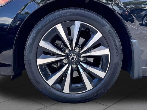 Used 2023 Honda Civic EX-L image 10