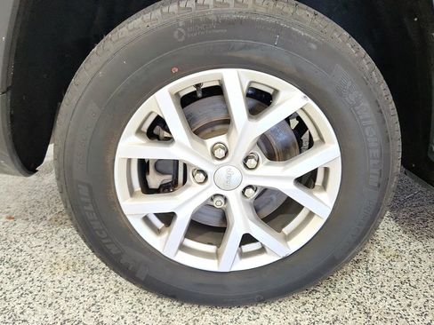 Used 2022 Jeep Grand Cherokee L Limited AWD/4WD image 31