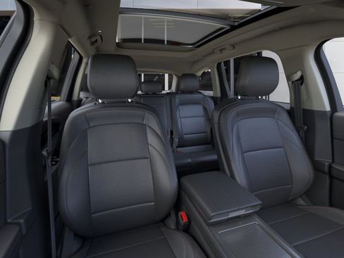 New 2026 Lincoln Nautilus Premier w/ Equipment Group 102A image 10