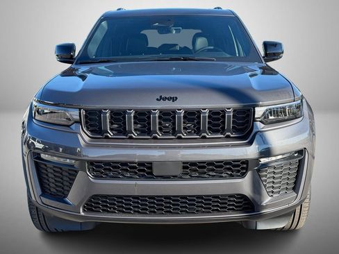 New 2026 Jeep Grand Cherokee Limited w/ Limited Altitude Package RWD image 10