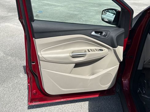 Used 2016 Ford Escape Titanium image 12