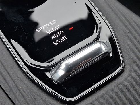 New 2026 Jeep Cherokee Limited image 15