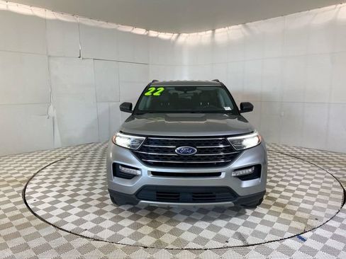 Used 2022 Ford Explorer XLT w/ Equipment Group 202A AWD/4WD image 21