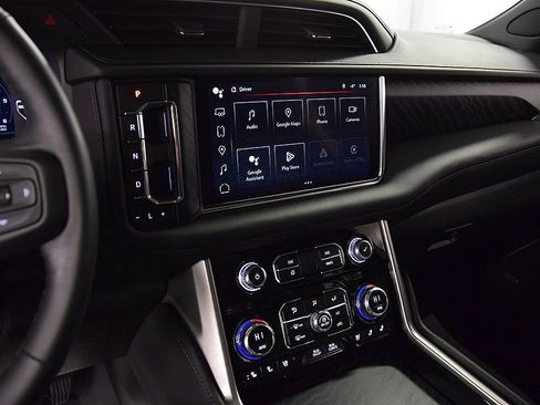 Used 2024 GMC Yukon Denali image 22